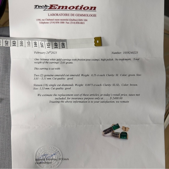 Elegant Gold Diamond and Emerald Earrings - Picture 10 of 10